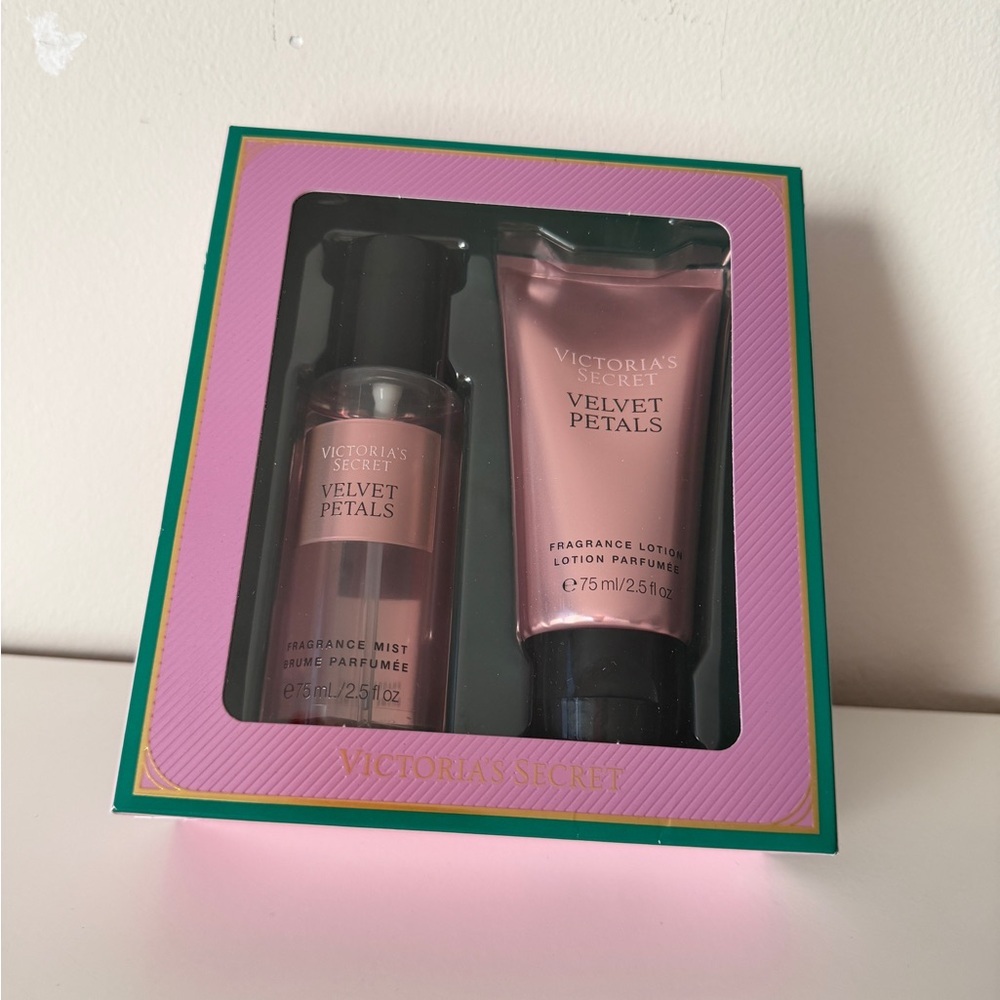 Victoria's Secret Velvet Petals Fragrance Duo